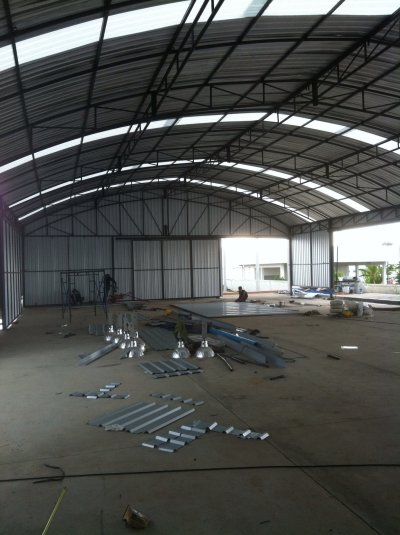 สร้างโกดังสินค้า